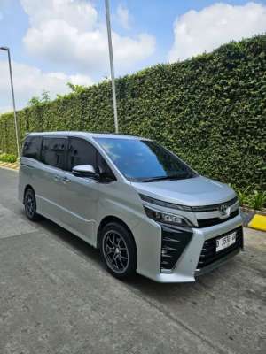 TOYOTA VOXY 2018 AT lokasi di  , tersedia melalui melalui situs Olx