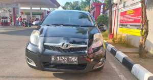 Toyota Yaris 2009 Bensin lokasi di  , tersedia melalui melalui situs Olx