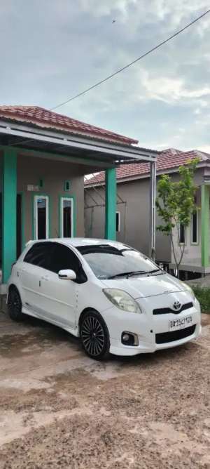 Toyota yaris S matic lokasi di  , tersedia melalui melalui situs Olx