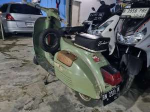 Jual bekas VESPA PX150 1979 ORIGINAL,lokasi di  