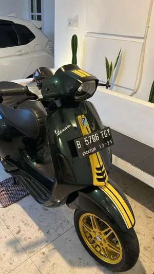 Jual bekas Vespa Sprint Racing Sixties,lokasi di  