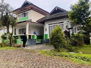 Villa BagusKolam Renang Suasana Asri Siap Huni lokasi di Cianjur Kab., tersedia melalui melalui situs Olx