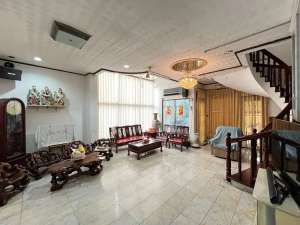 Villa Hook di Komplek Taman Polonia Raya lokasi di Medan Kota, tersedia melalui melalui situs Olx