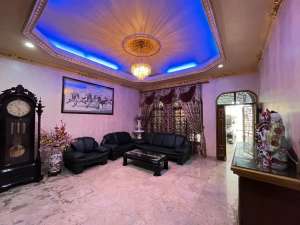 Villa jalan kelapa sawit dpn hotel jw mariot podomoro medan kota lokasi di Medan Kota, tersedia melalui melalui situs Olx