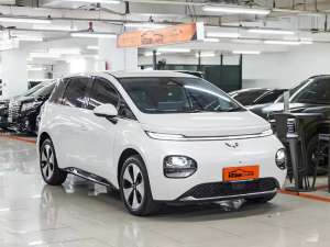 Jual bekas Wuling Cloud Pro Long Range 460km Th 2024,lokasi di Jakarta Selatan