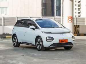 Jual bekas Wuling Cloud Pro range 460km ev 2024 biru matic,lokasi di Jakarta Selatan
