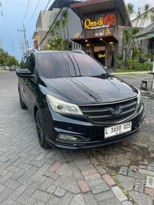 Wuling Cortez 2018 Bensin lokasi di  , tersedia melalui melalui situs Olx