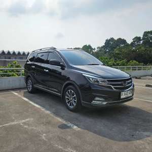 Wuling Cortez 2019 Bensin lokasi di  , tersedia melalui melalui situs Olx