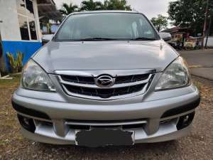 Jual bekas XENIA XI FAMILY MANUAL 2011 2010 TGN1 KM40RB ASLI FULL ORISINIL ANTIK,lokasi di Jakarta Timur
