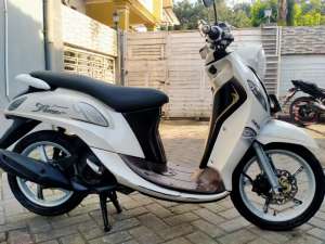 Jual bekas Yamaha Fino 125 premium lengkap motor sehat keterangan detail dinawah,lokasi di  
