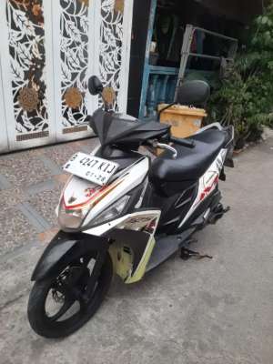 Jual bekas Yamaha Mio M3 2015 ss lengkap mesin bagus plat Bekasi Kota, stater On,lokasi di Bekasi Kota