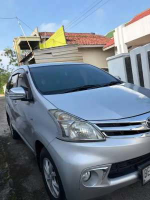 Jual bekas Avanza G tahun 2012 warna silver,lokasi di Bandar Lampung Kota