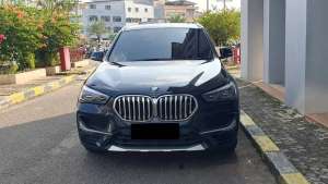 Jual bekas BMW X1 sDrive 1.8i XLine Facelift LCi Panoramic Hitam 2020 NIK 2019,lokasi di Jakarta Selatan