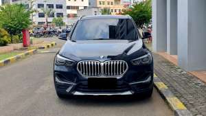 Jual bekas BMW X1 sDrive18i xLine 2019 hitam km 34 ribuan,lokasi di Jakarta DKI
