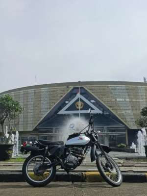 Jual bekas Custom Motor Trail Vintage basic MegaPro,lokasi di Cimahi Kota
