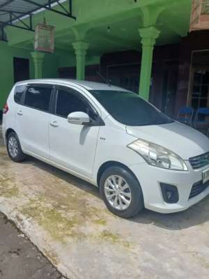 Jual bekas Dijual ertiga GX matik 2014,lokasi di Karanganyar Kab.