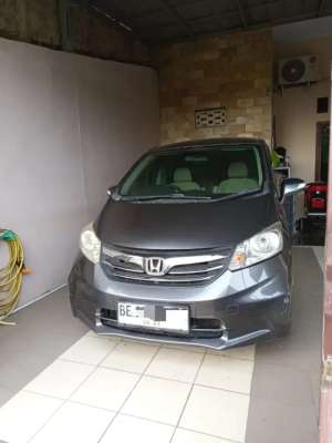 Dijual Honda freed , tersedia melalui melalui situs Olx