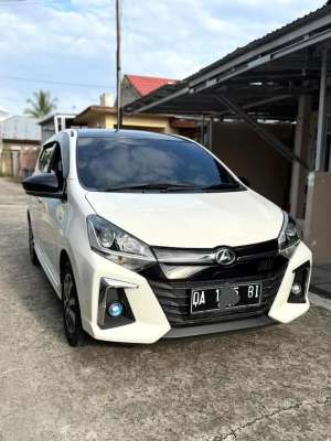 Jual bekas Dijual Mobil Pribadi Ayla Tipe R Kilometer 35.000 Pemakaian 2022,lokasi di Banjarbaru Kota