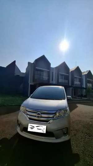 Jual bekas Dijual NISSAN SERENA HWS,lokasi di Tangerang Selatan Kota