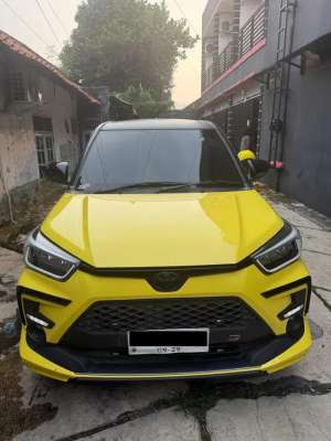 Jual bekas DIJUAL RAIZE 1.0 GR TURBO ONE TONE. MULUS CAKEP TINGGAL GAS,lokasi di Padang Kota