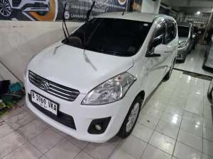Jual bekas Ertiga Gl mt 2014 ang 2.960 jt,lokasi di Tangerang Selatan Kota