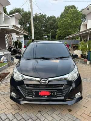 Jual bekas Fore sale Daihatsu Sigra R Mt 2016 akhir,lokasi di Bekasi Kab.