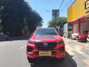 Jual bekas fortuner 2021 gr automatic,lokasi di Surabaya Kota