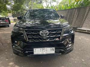 Jual bekas Fortuner gr 2.8 tahun 2023,lokasi di Bandung Kota