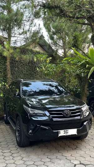 Jual bekas FORTUNER VRZ 2016,lokasi di Depok Kota