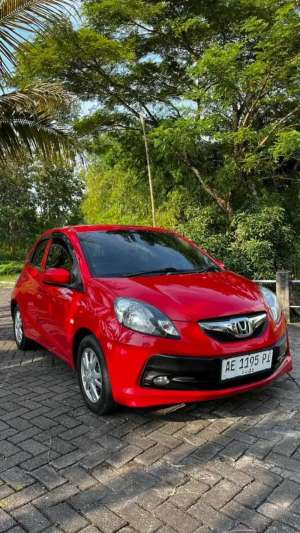 Honda brio E2015 , tersedia melalui melalui situs Olx
