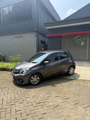 Jual bekas Honda Brio E Satya CVT 2017 Kondisi IstimewaSangat Terawat,lokasi di Jakarta Selatan