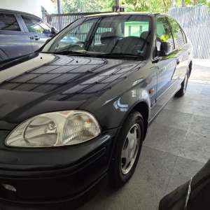 Honda Civic Ferio , tersedia melalui melalui situs Olx