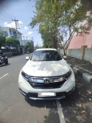 Jual bekas Honda CR-V 1.5 Turbo AT Km 50 Rb,lokasi di Surabaya Kota