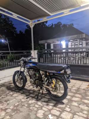 Jual bekas Honda GL tahun 2002,lokasi di Jombang  Kab.