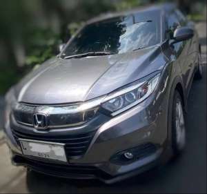 Jual bekas Honda HR-V 2019 S AT Terawat Pajak Hidup Siap Pakai,lokasi di Surabaya Kota