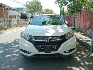 Jual bekas Honda HR-V E CVT Nik 2016 pemakaian 2017,lokasi di Banjarmasin Kota