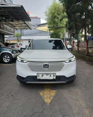 Jual bekas Honda HR-VHRV E CVT ATMatic 2023,lokasi di Bandung Kota