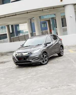 Jual bekas Honda HRV 1.8 prestige AT 2019 km 58.ribu,lokasi di Jakarta Pusat