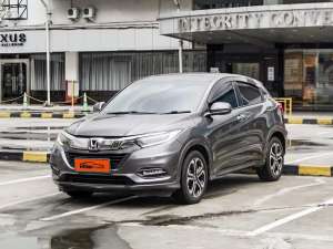 Jual bekas Honda HRV 1.8 Prestige Panoramic CVT Matic 2019 Abu,lokasi di Tangerang Selatan Kota