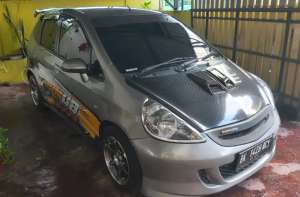 Honda Jazz idsi Automatic tahun 2006 , tersedia melalui melalui situs Olx