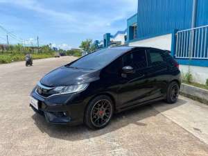 HONDA JAZZ RS AT 2017 , tersedia melalui melalui situs Olx