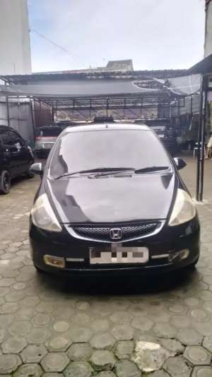 honda jazz tahun 2008 , tersedia melalui melalui situs Olx