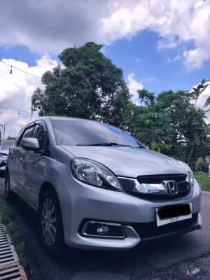 Honda Mobilio Matic 2014 Bensin , tersedia melalui melalui situs Olx