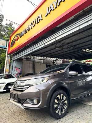 Jual bekas HONDA NEW BRV PRESTIGE 1.5 CVT 2020NEWFACELIFTKM40RBRECORDDP10JT,lokasi di Jakarta Barat