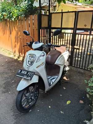 Jual bekas Honda New Genio CBS iss 2021,lokasi di Bekasi Kota