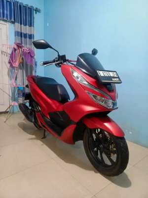 Jual bekas Honda Pcx 2018 cbs,lokasi di Tangerang Kab.