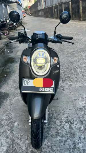 Jual bekas Honda Scoppy Stylish F1C02N28L0 AT,lokasi di Ambon Kota