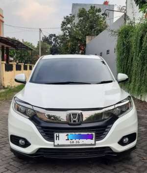 Jual bekas HRV 1.5 S CVT 2020 MATIC ISTW,lokasi di Semarang Kota
