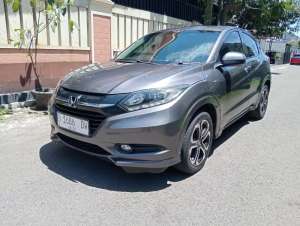 Jual bekas HRV prestige 2015 sangat mulus,lokasi di Bandung Kota