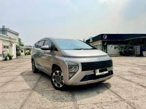 Jual bekas HYUNDAI STARGAZER PRIME 2023 KAPTEN SEAT SILVER KILOMETER ANTIK GRESS,lokasi di Jakarta Utara